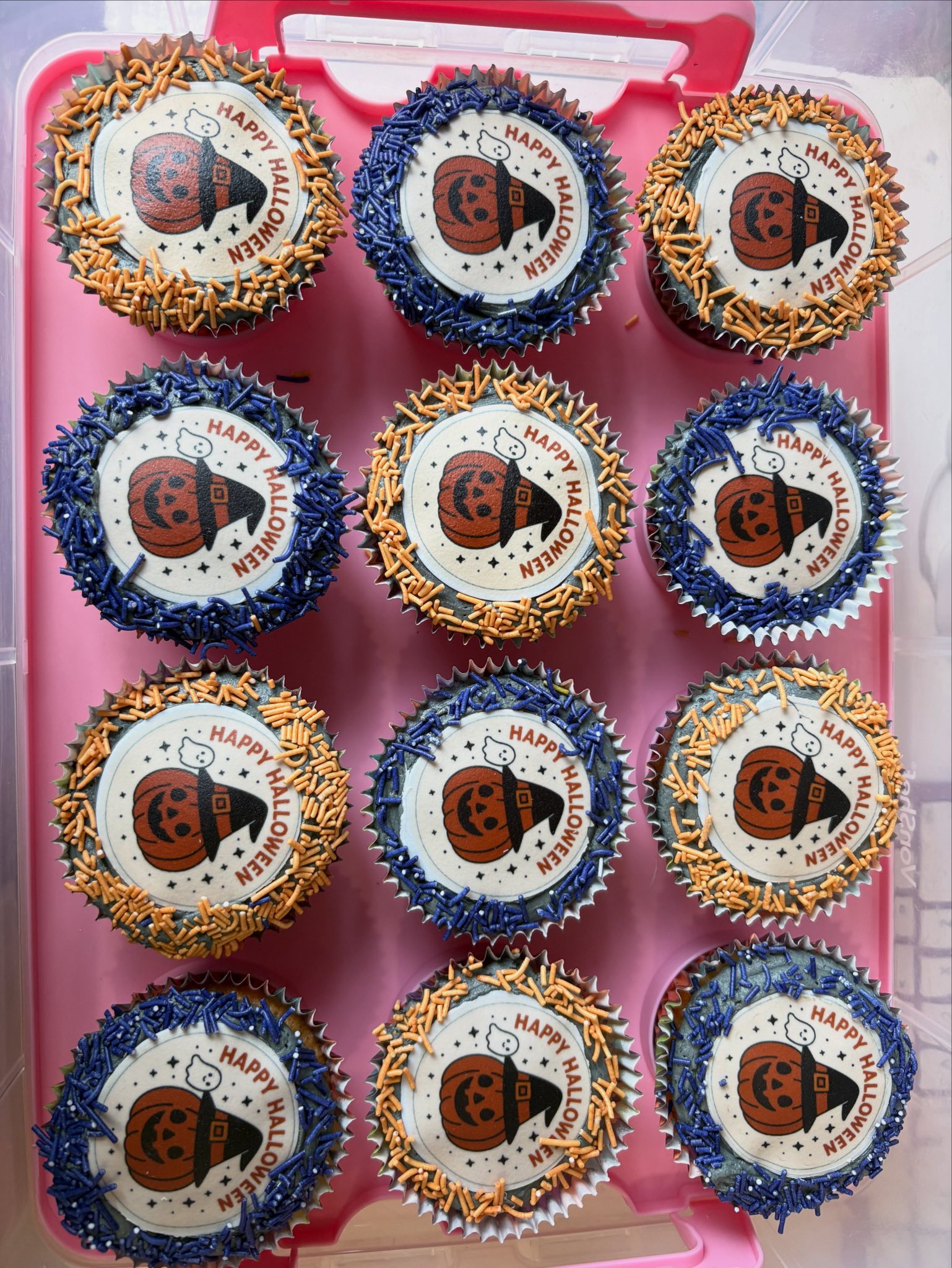 Cupcake Box – Pastel Swirls